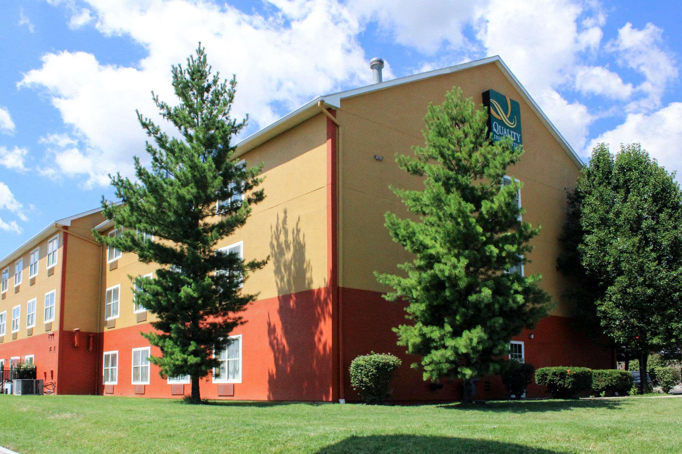 Quality Inn & Suites Cincinnati Sharonville Luaran gambar
